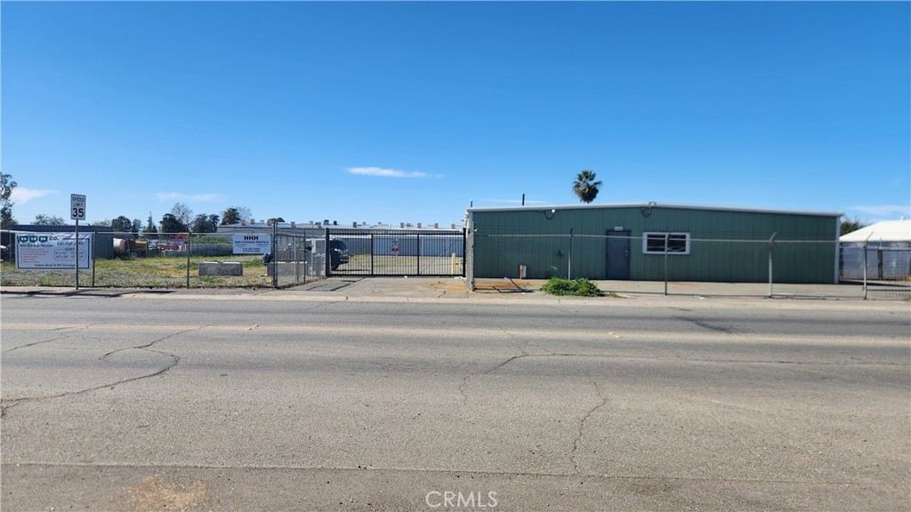 2551 Huntington Lane
