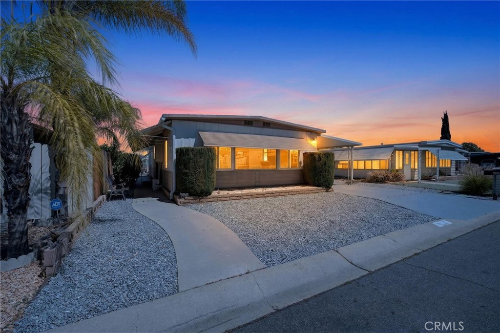 810 San Ramon