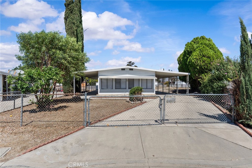 324 Long Street