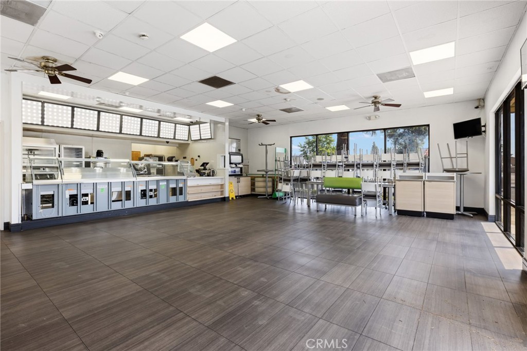 1118 W Mission H