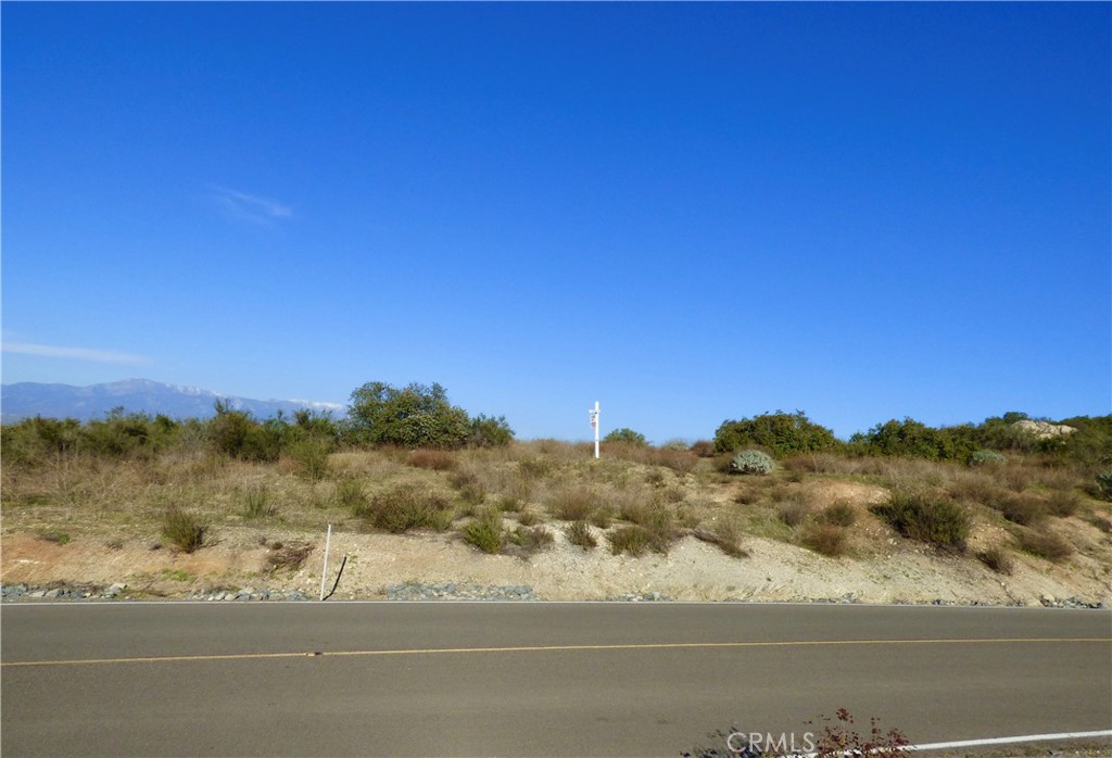 22990 Sky Mesa Road