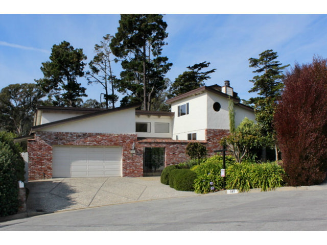 587 SAINT ANDREWS Drive
