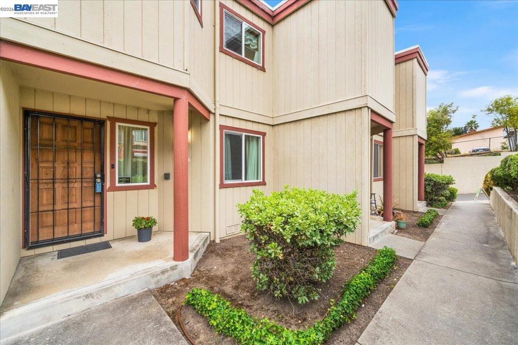 20980 BIRCH C