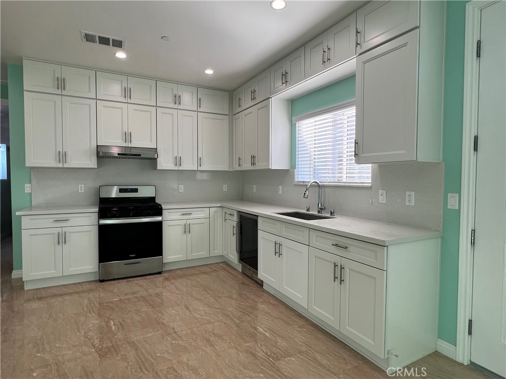 714 S 8th