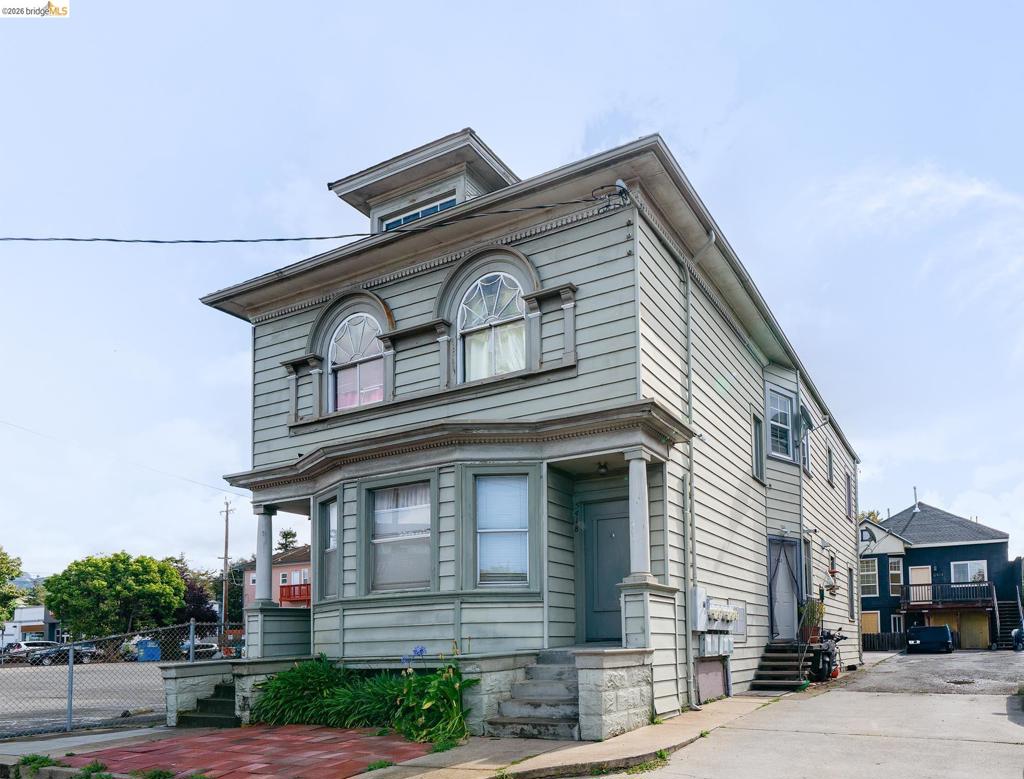5418 Telegraph Ave