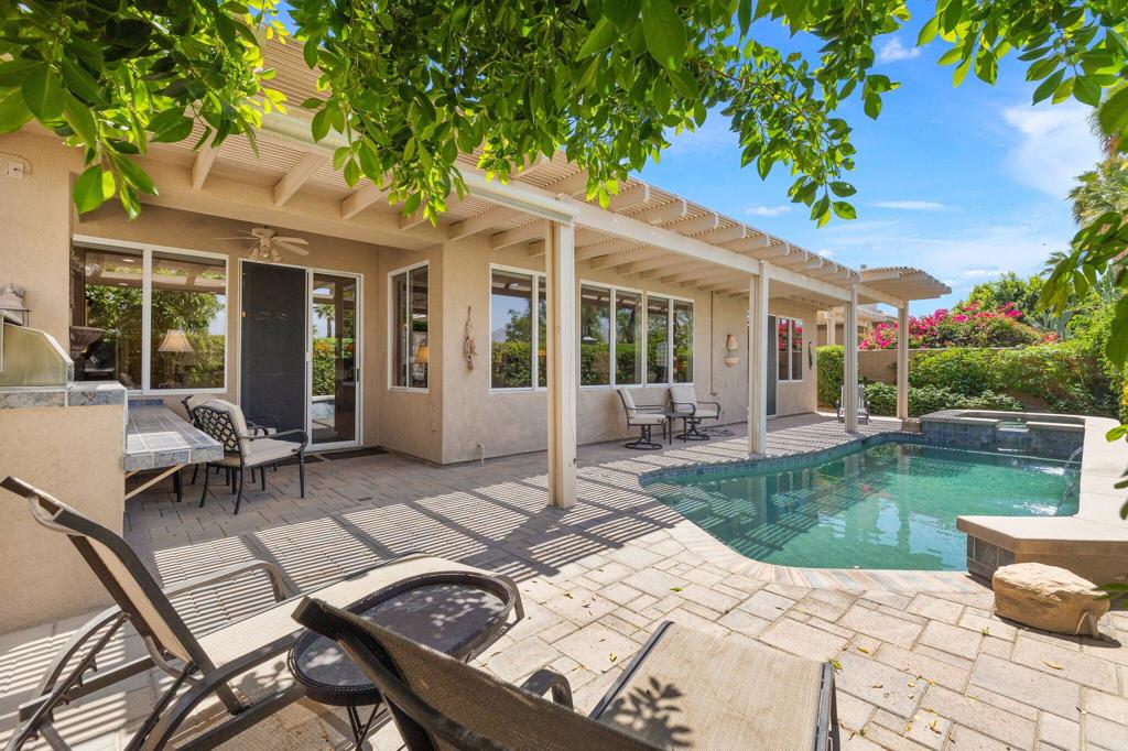 44085 Royal Troon Drive