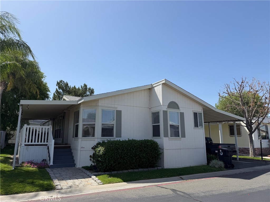 27361 Sierra Hwy. 119