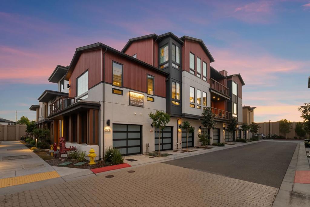 15016 Briggs Court