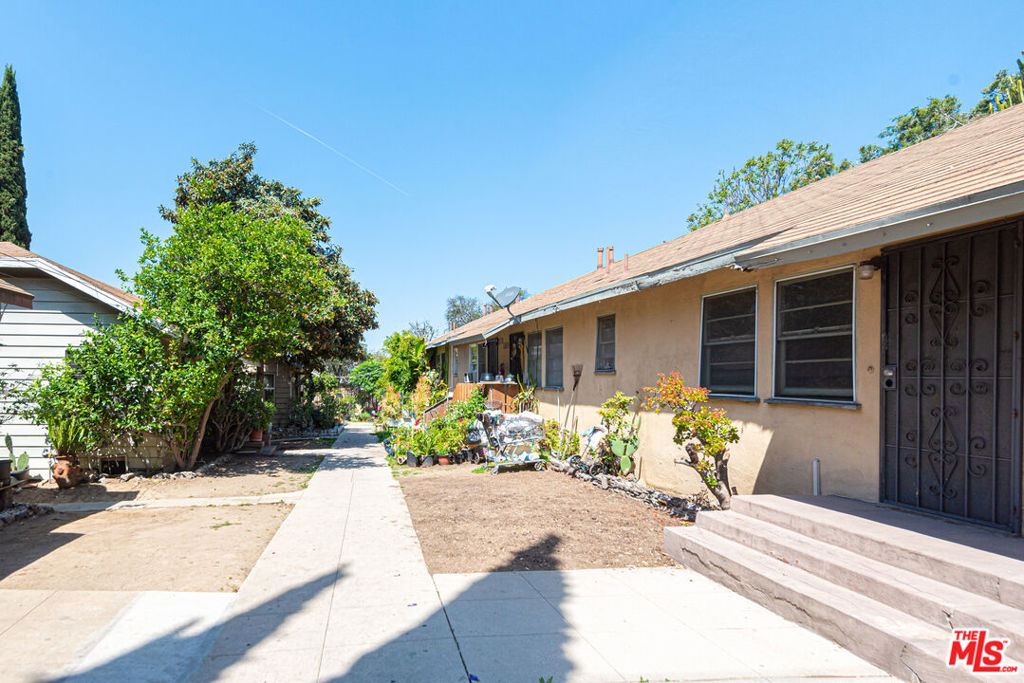 1305 Laveta Terrace