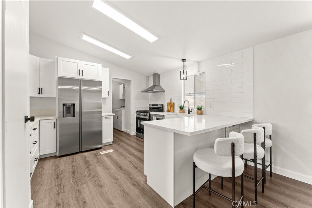 1456 E Philadelphia 109