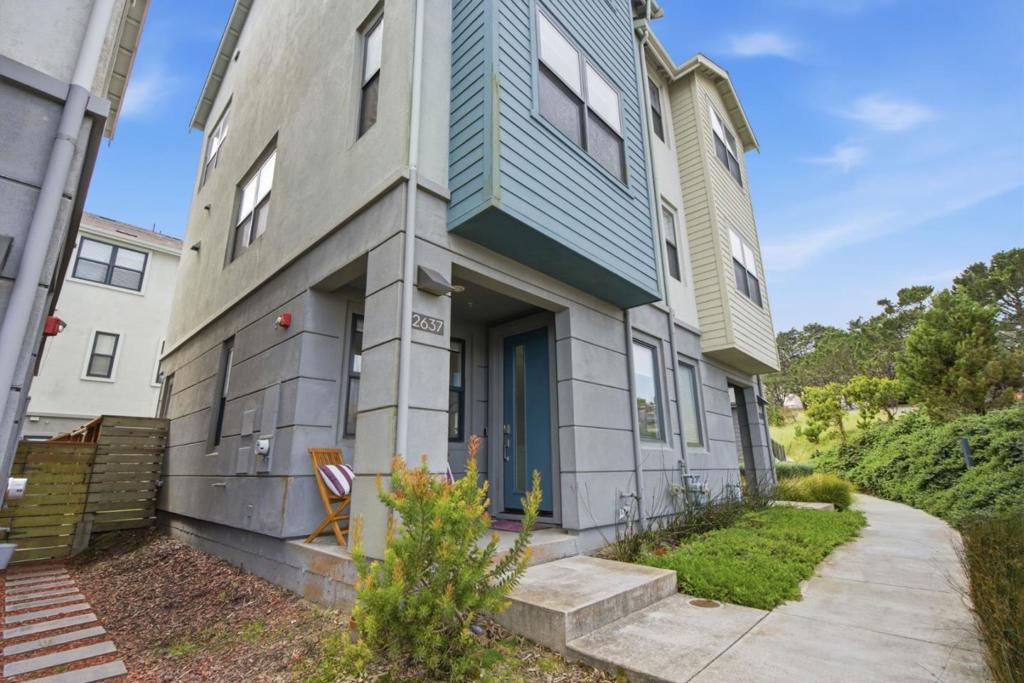 2637 Bantry Court