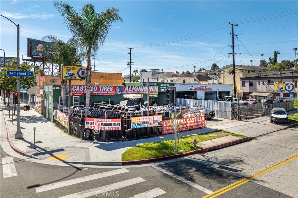 4301 Crenshaw