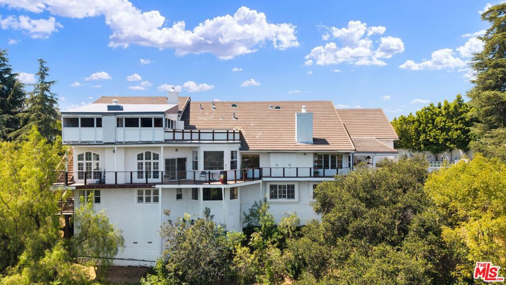 2312 Kimridge Road