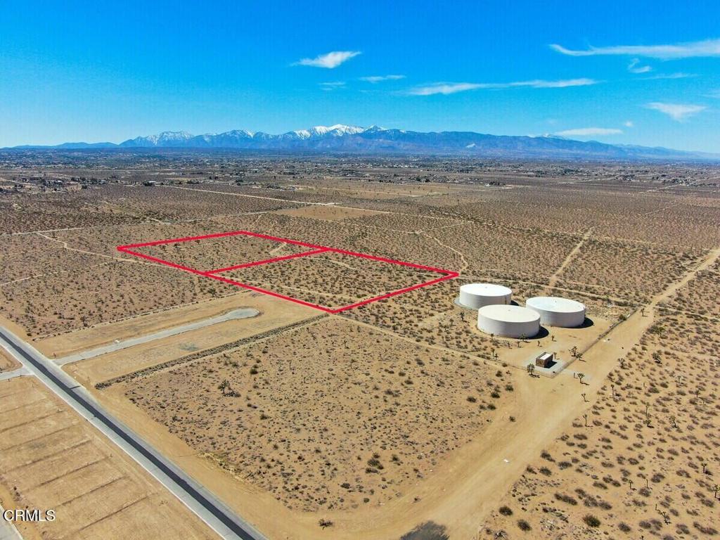 1 &2 Bear Valley Road