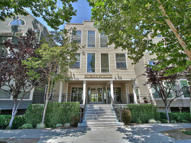 411 PARK Avenue 106
