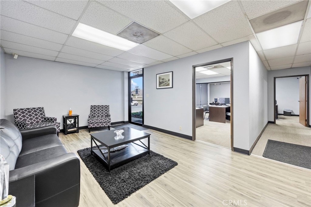 1223 N Tustin A