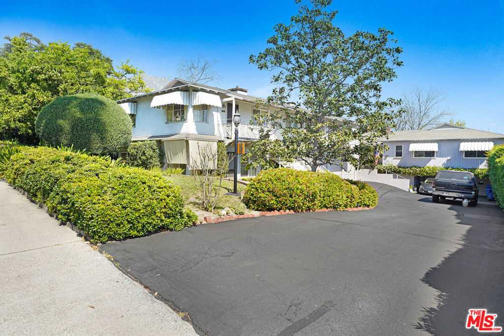 156 N Baldwin Avenue