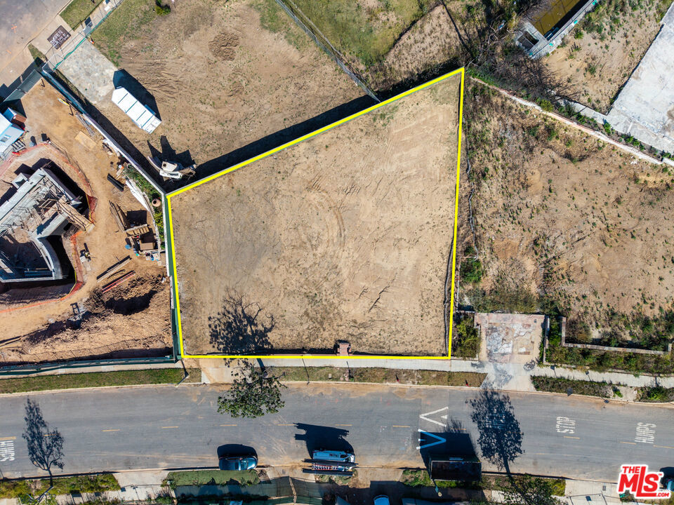 746 Alma Real Drive