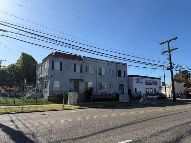 402 Church Ave