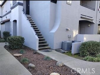5201 Laguna Oaks 27
