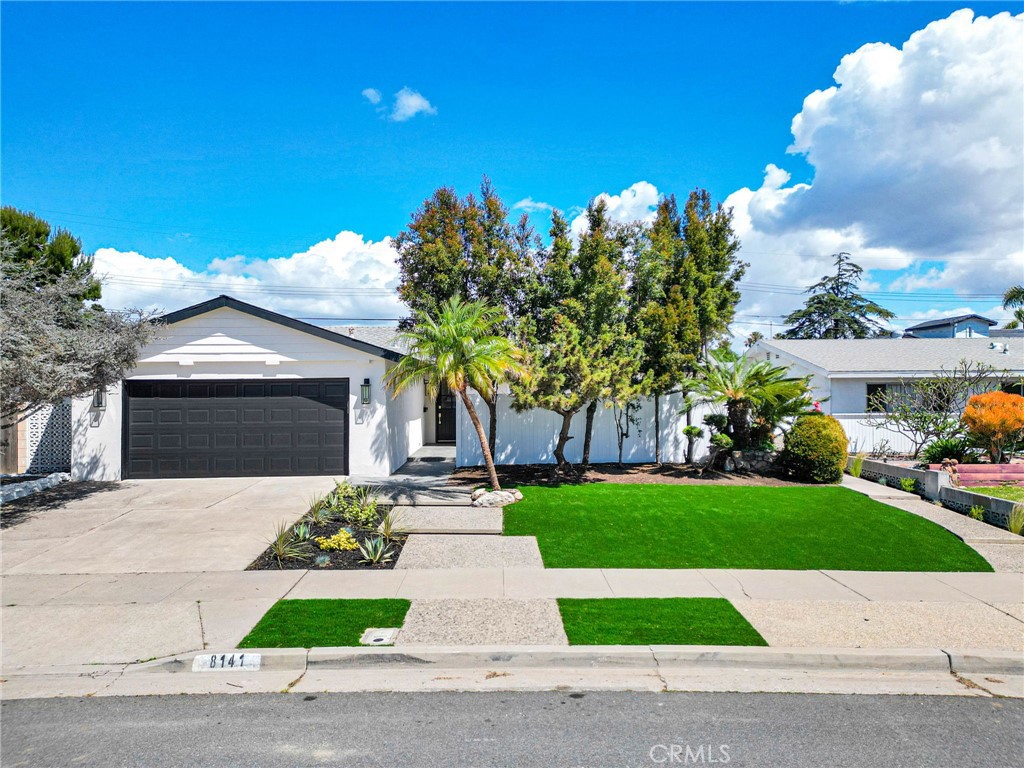 8141 Valencia