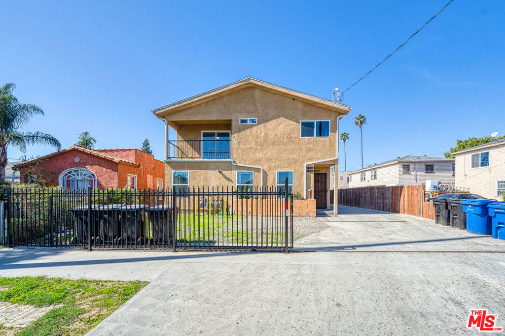 943 Broad Avenue