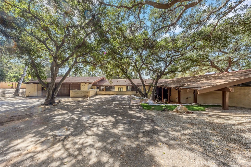 2300 Villa Heights