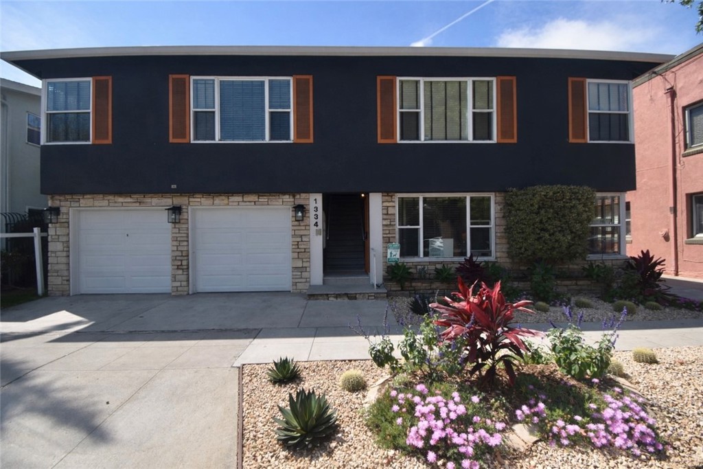 1334 E 1st Street 12