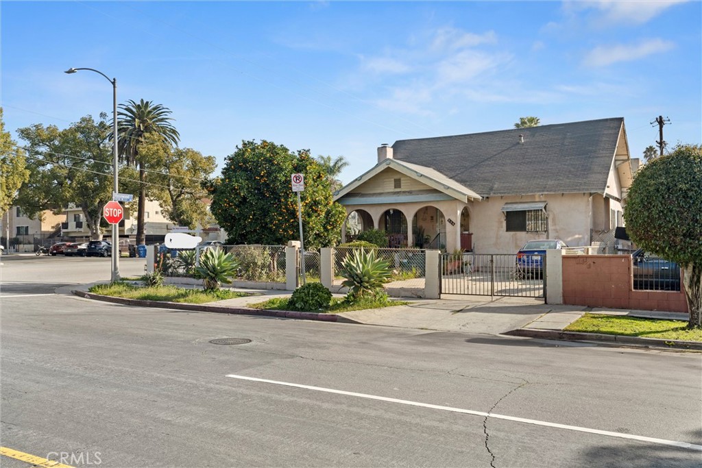 4214 Rosewood