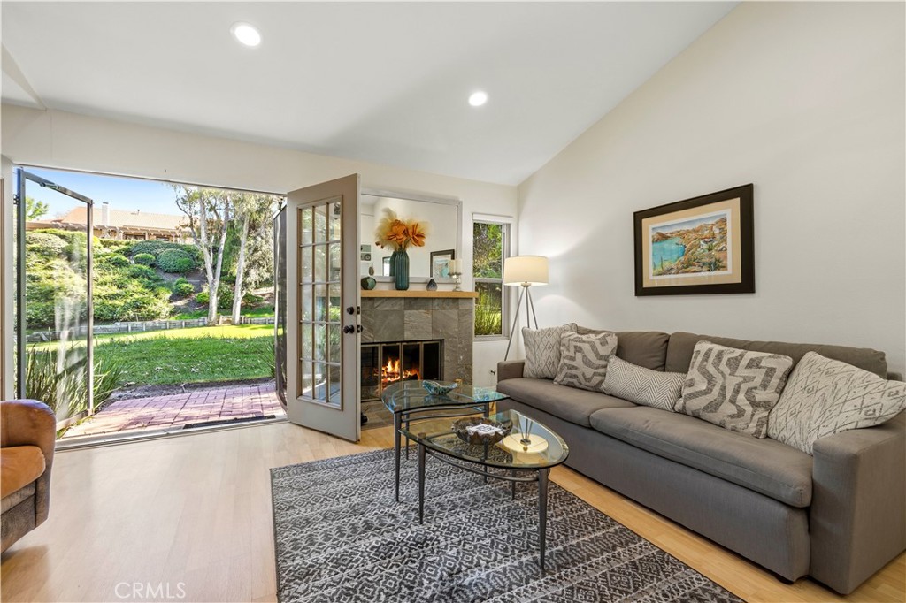 19958 Avenue Of The Oaks