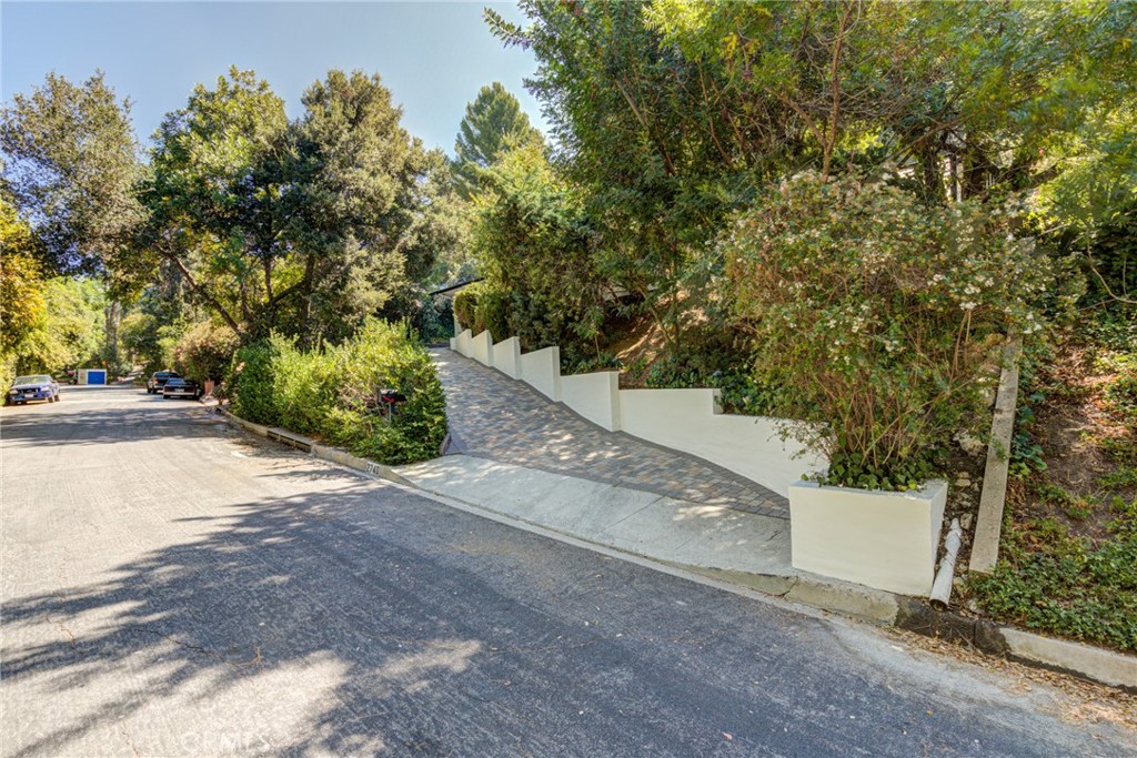 2740 Hutton Drive