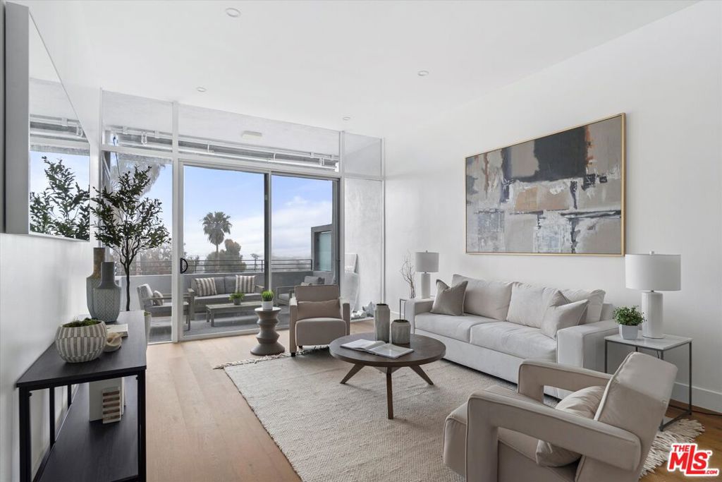16601 Marquez Avenue 302