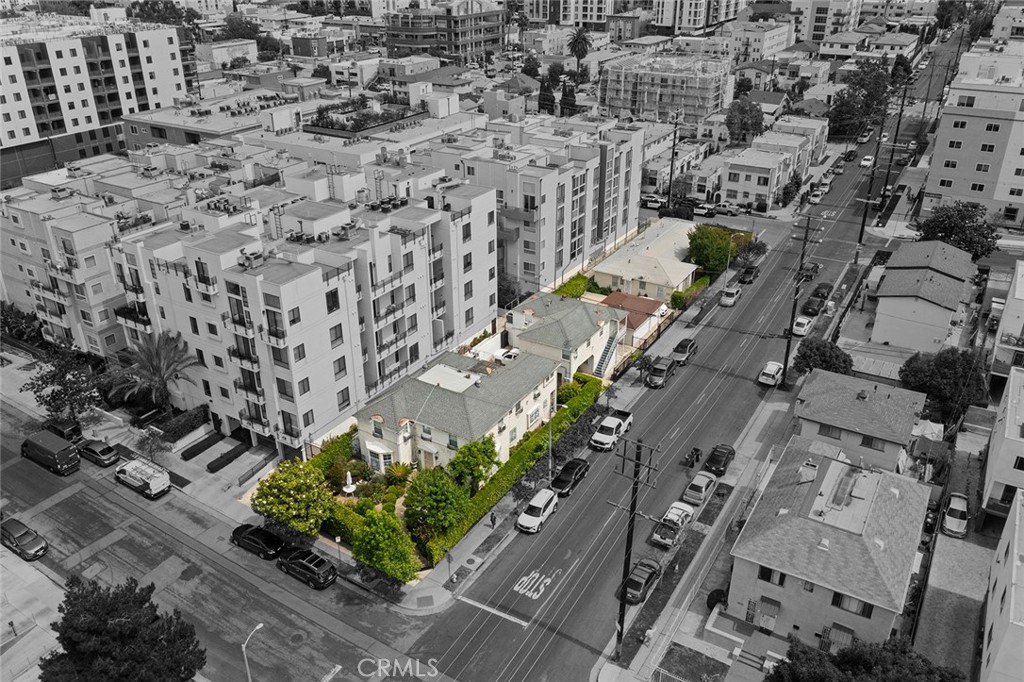 1056 S Serrano