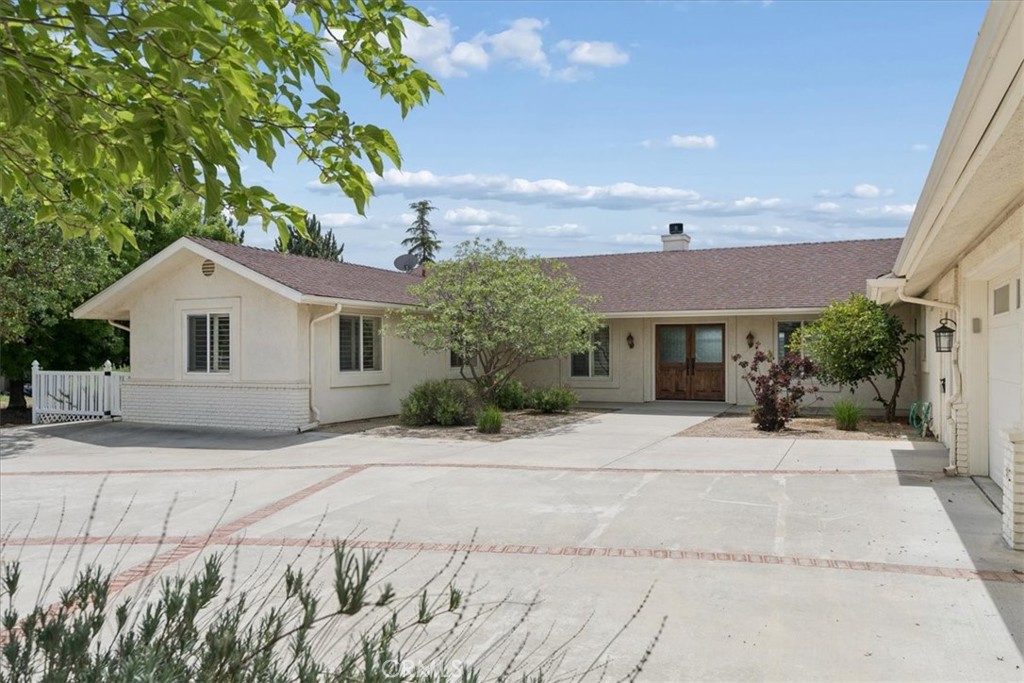 5565 High Ridge