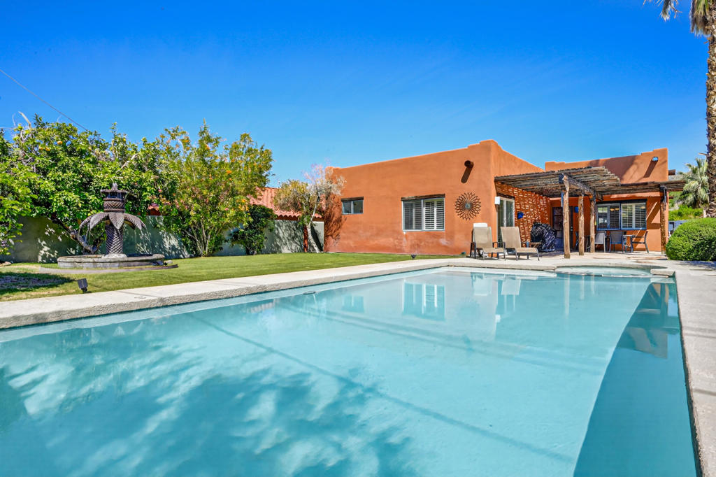 54695 Avenida Madero