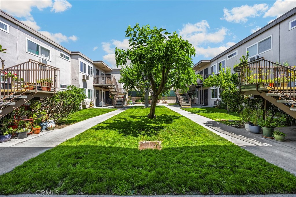 7135 Coldwater Canyon 14