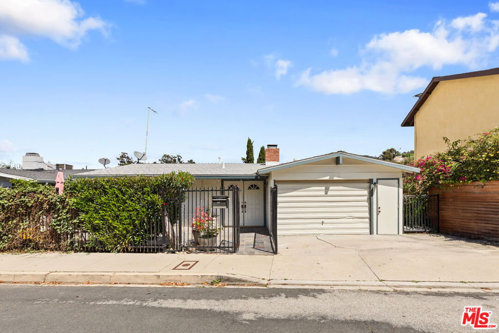 3242 Dos Palos Drive