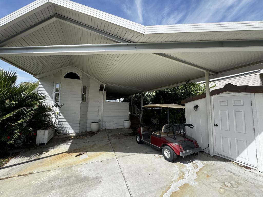 84136 Avenue 44 788