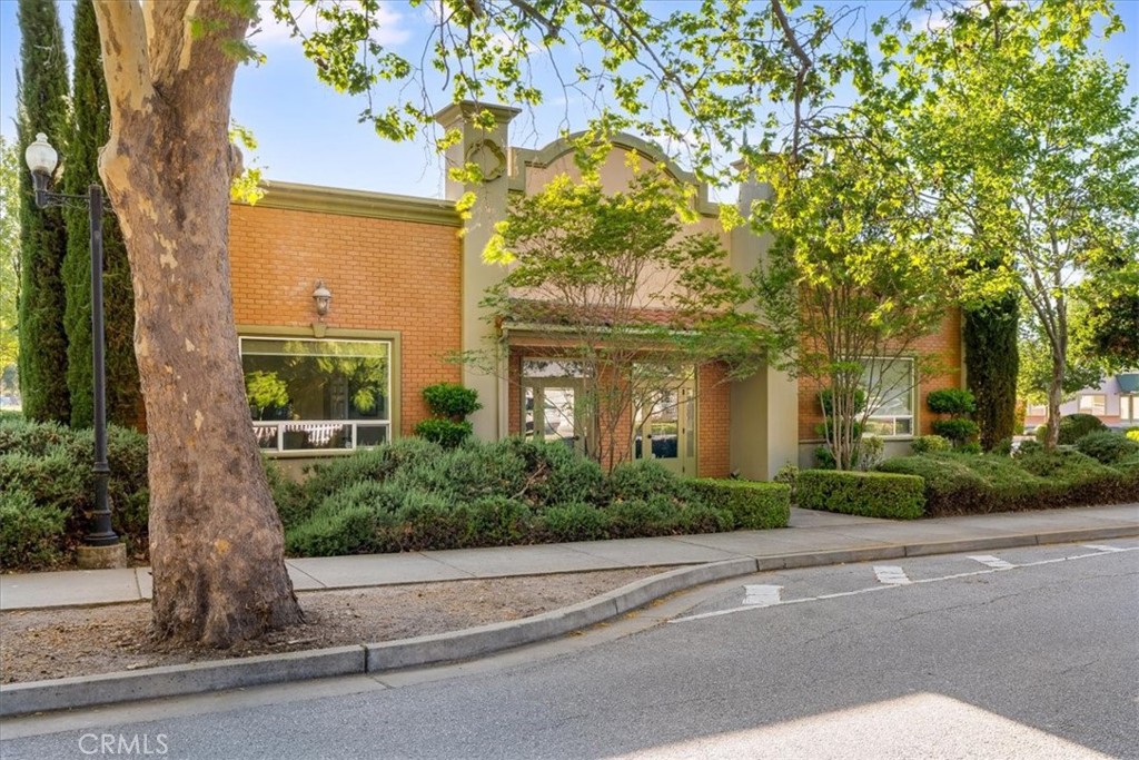 7090 Atascadero