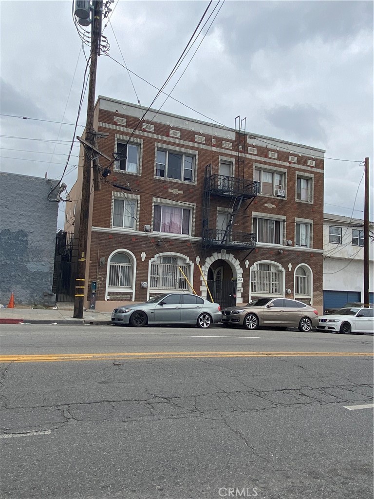 755 S Boyle