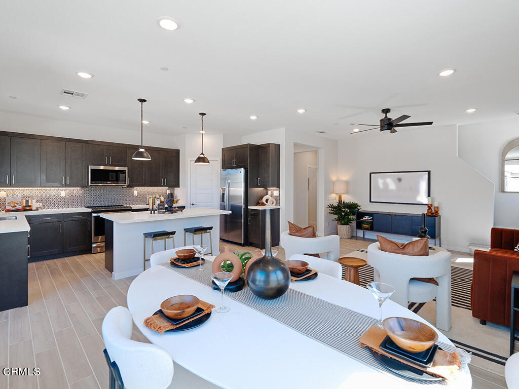 3822 Silvergrass Lane