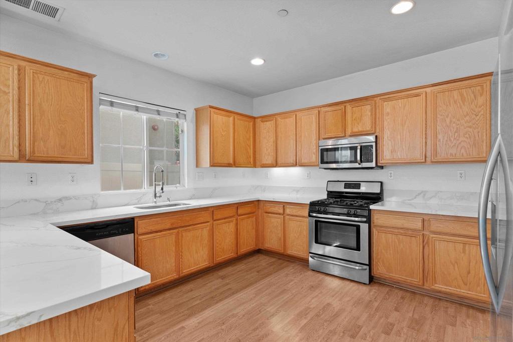 4437 Leonard Ct