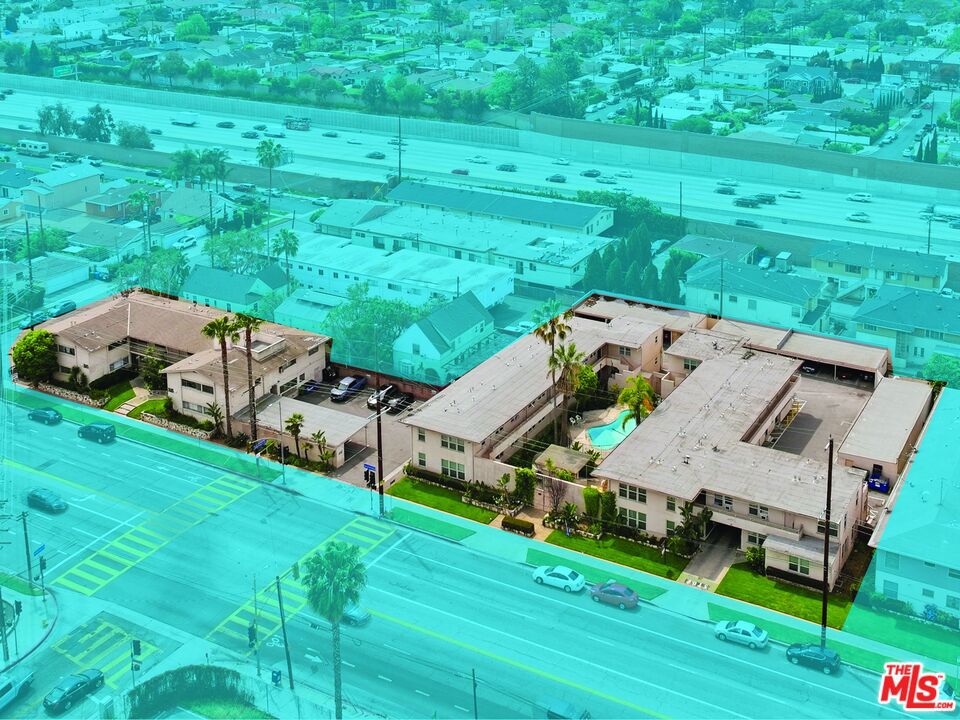 3585 S Sepulveda Boulevard