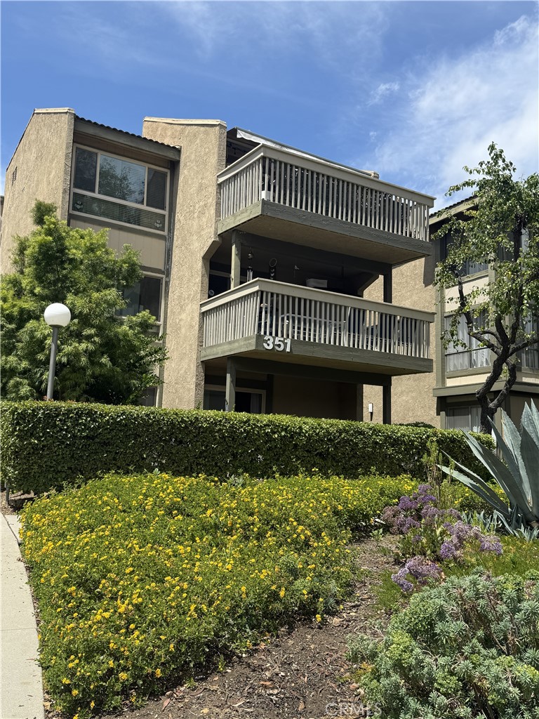 351 Chestnut Hill Court 16