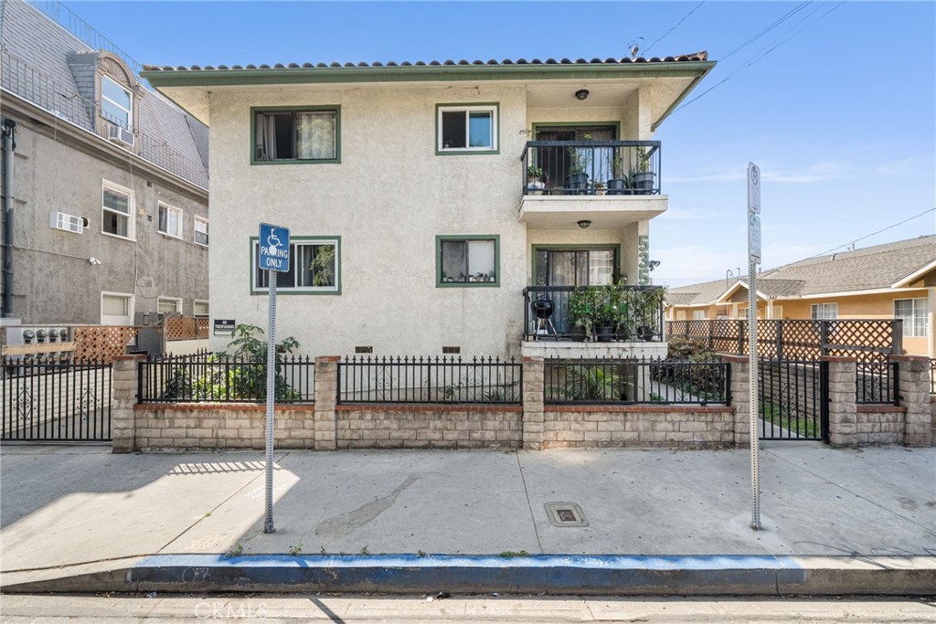 535 W 15th