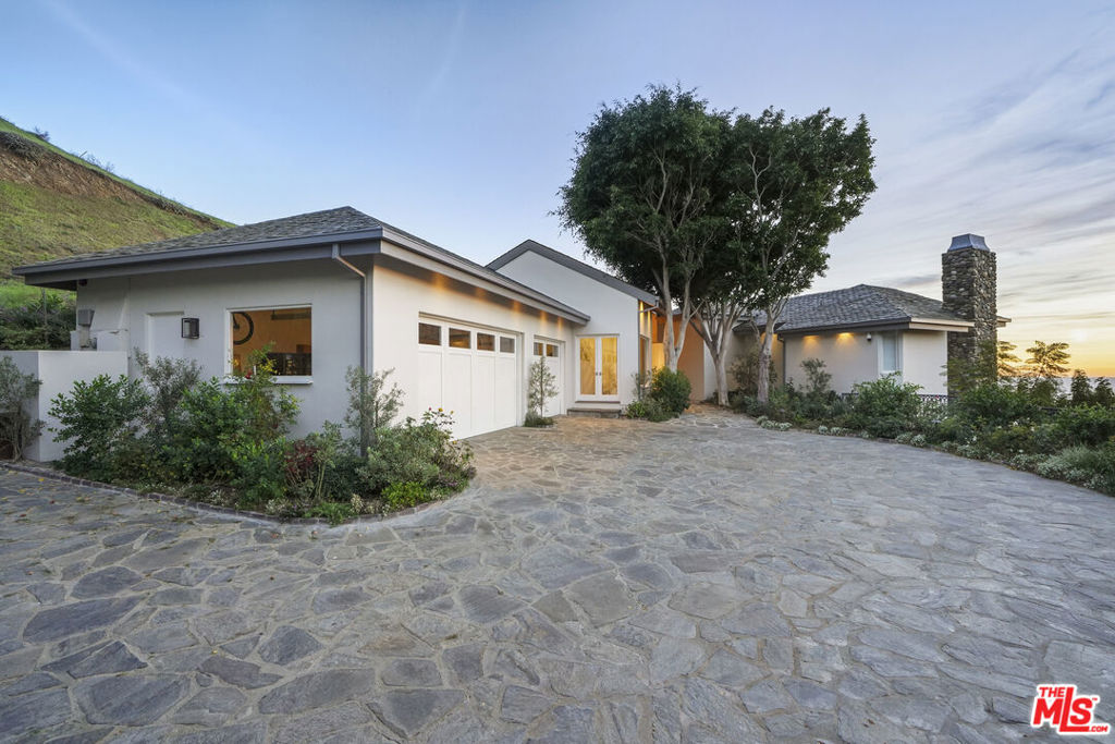 3140 Sweetwater Mesa Road