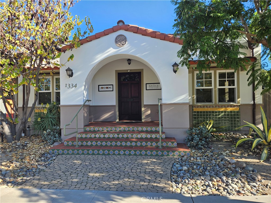 1334 Chorro Street