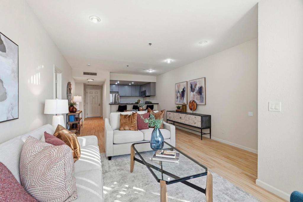 411 Park Avenue 105