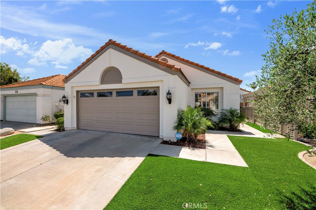 28021 Palm Villa