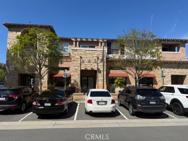 211 Village Commons Boulevard 13